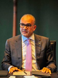 عبدالمنعم الحسيني رئيس الاتحاد الدولي للسلاح 